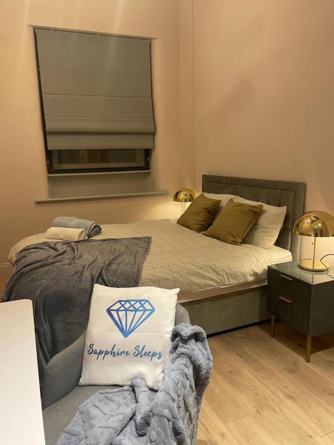 M1 City Centre 3 Bed 3 Bath Luxe Penthouse Манчестер Экстерьер фото